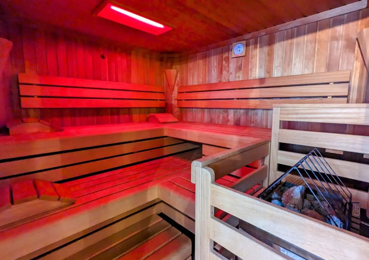 アパート Fewo Goldstueck Mit Privatem Spa Und Whirlpool グラフェナウ